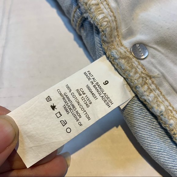 Size 9 Garage distressed denim high rise light wash festival shorts - Picture 14 of 15